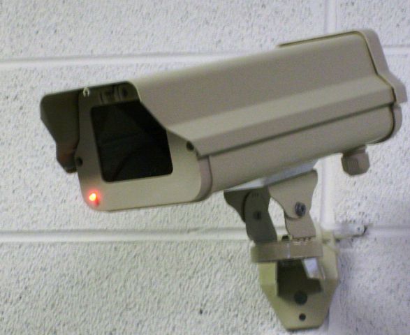 Outdoor Fake Security Camera w/ Flashing LED Light